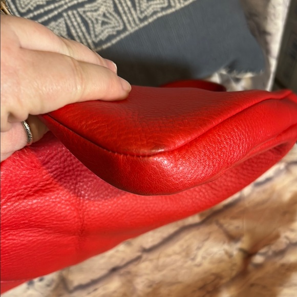 Vera Bradley Crossbody Bag with Luxurious Leather Finish - Picture 14 of 15